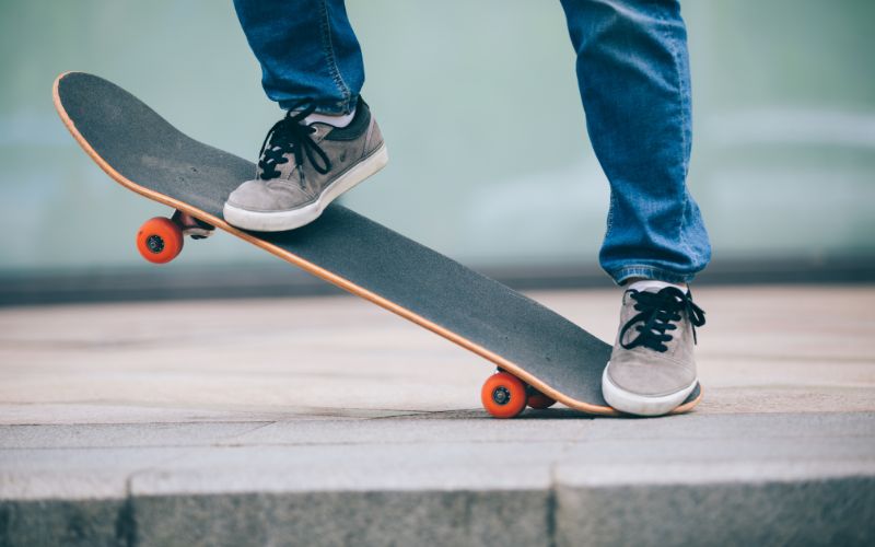 How Many Inches is 50 cm? Skateboard is 50 cm long