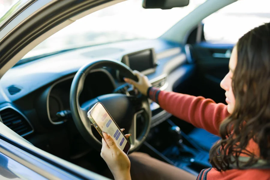 Steps to Build a Strong Case After a Distracted Driving Accident